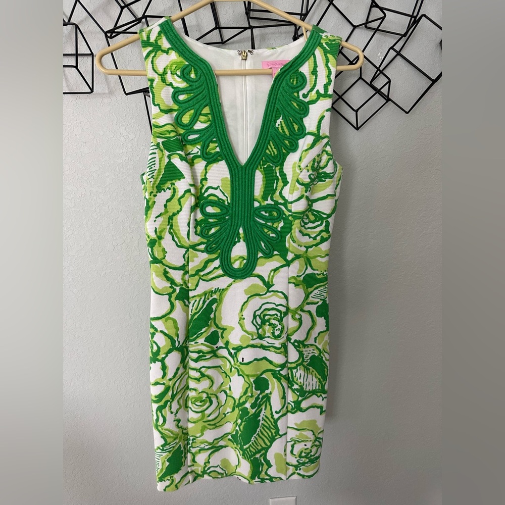 Gorgeous Green and white Lily Pulitzer dress - size small